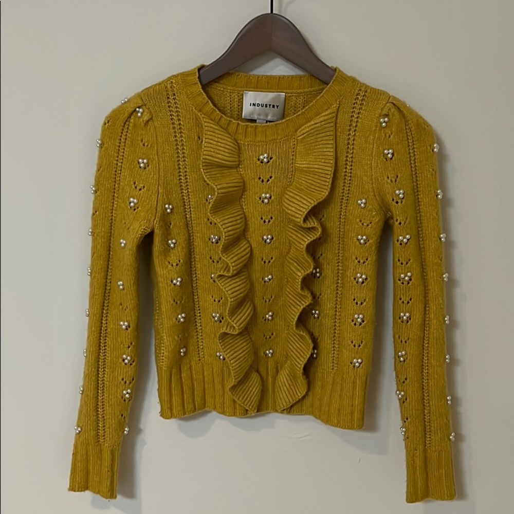 Cute Yellow sweater